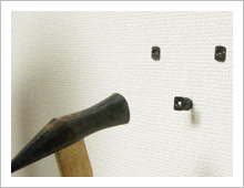 ボードアンカーを打ち込む