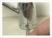 水栓本体の固定