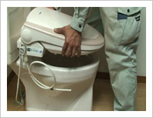 便座を取り外す