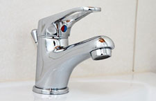 小型電気温水器のタイプ：出湯温度可変タイプ