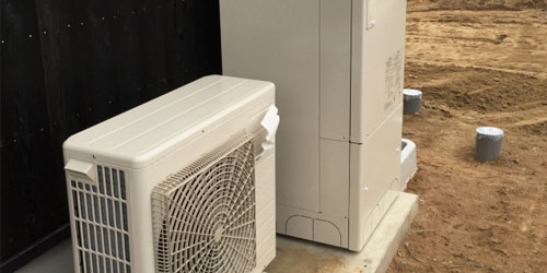 小型電気温水器とエコキュートとの違いは？